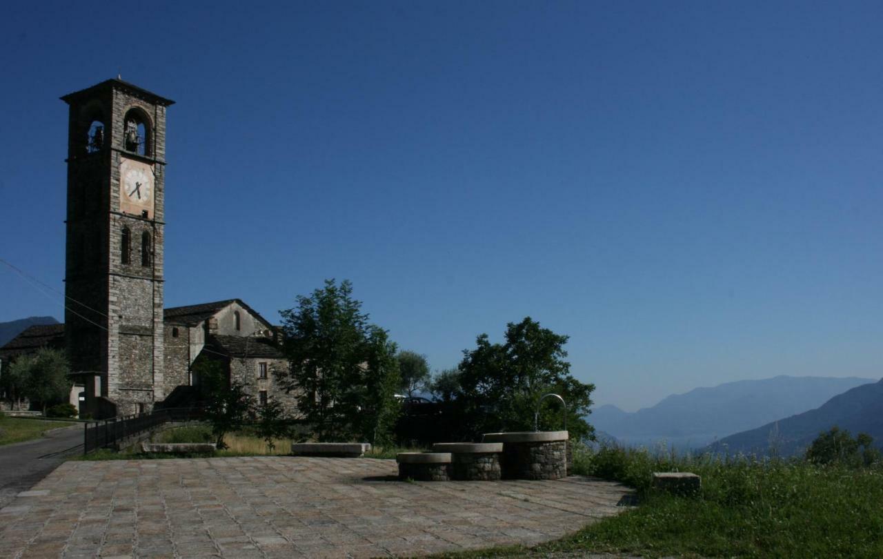 Casa Bucaneve & Ciclamino Gravedona Buitenkant foto
